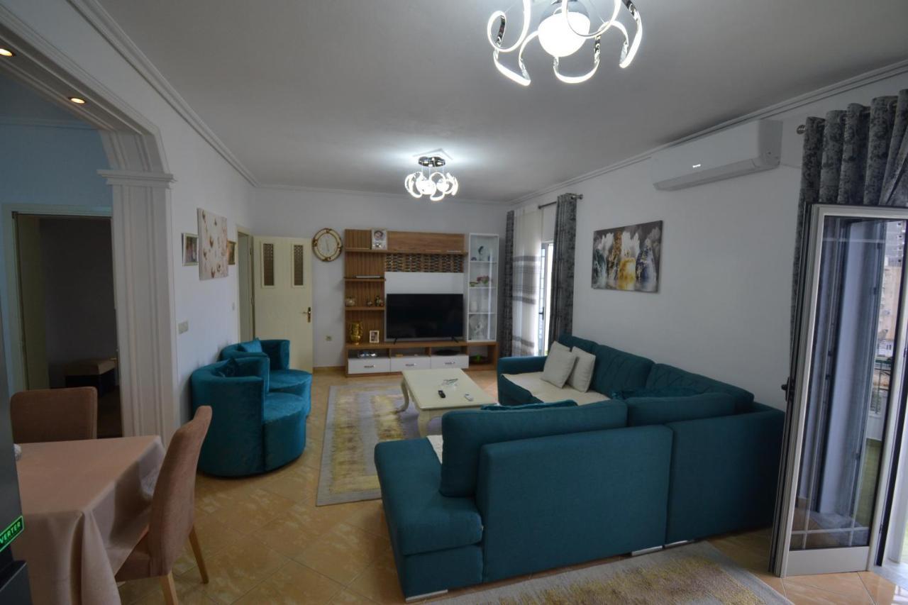 Villa Rrodhaj Sarandë Exteriör bild