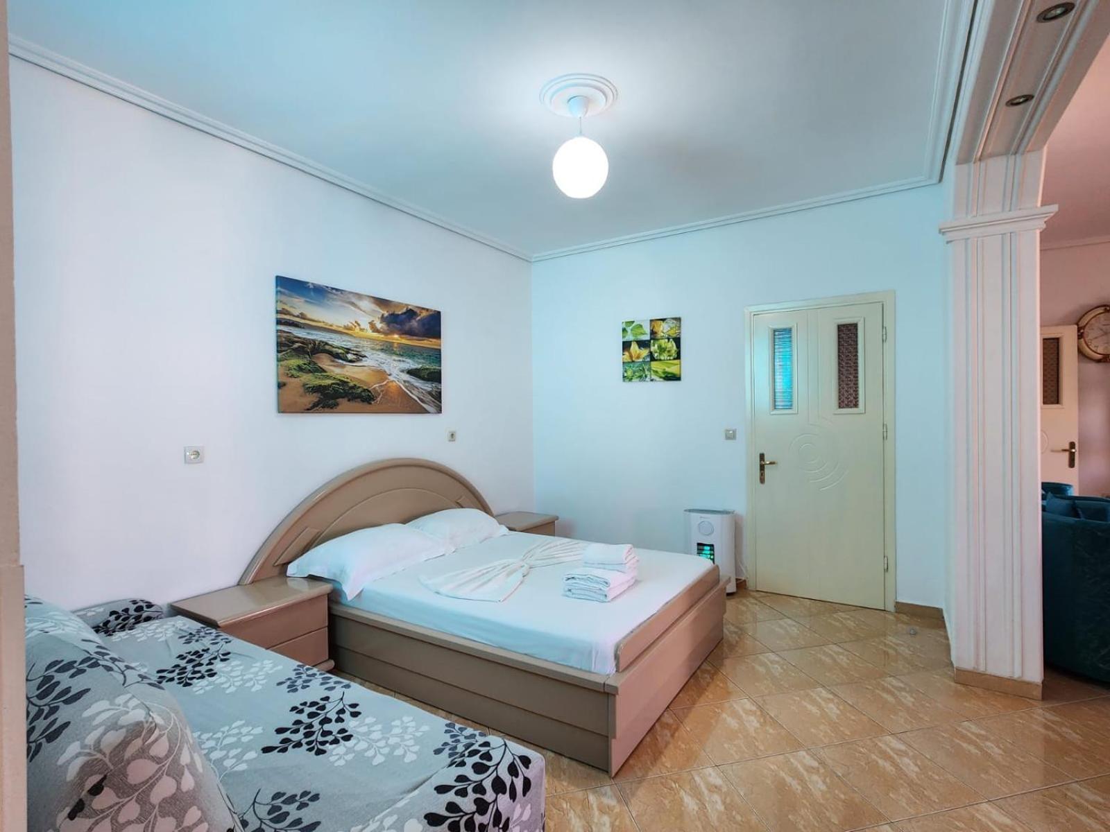 Villa Rrodhaj Sarandë Exteriör bild