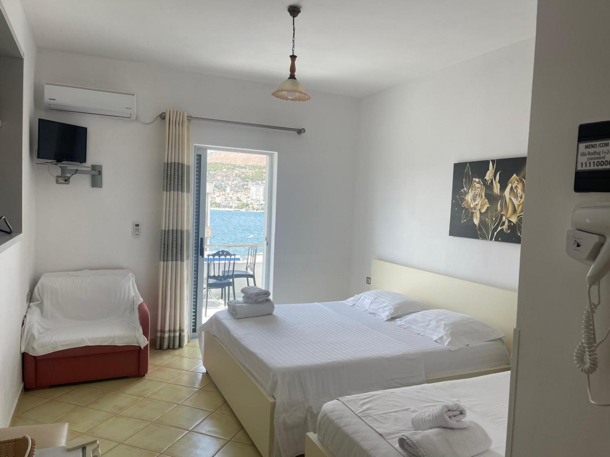Villa Rrodhaj Sarandë Exteriör bild